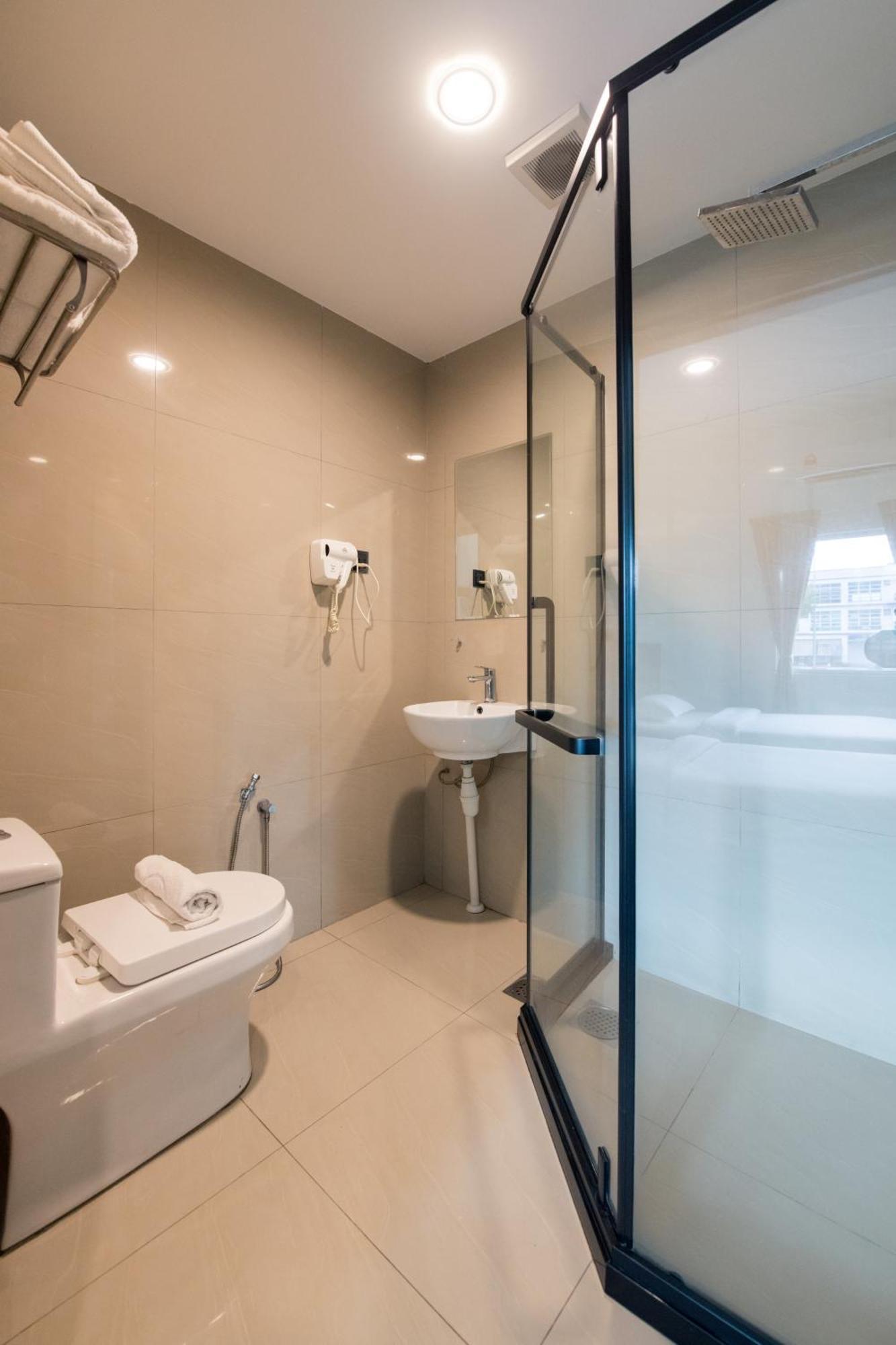 Star Moon Hotel Bintulu Room photo